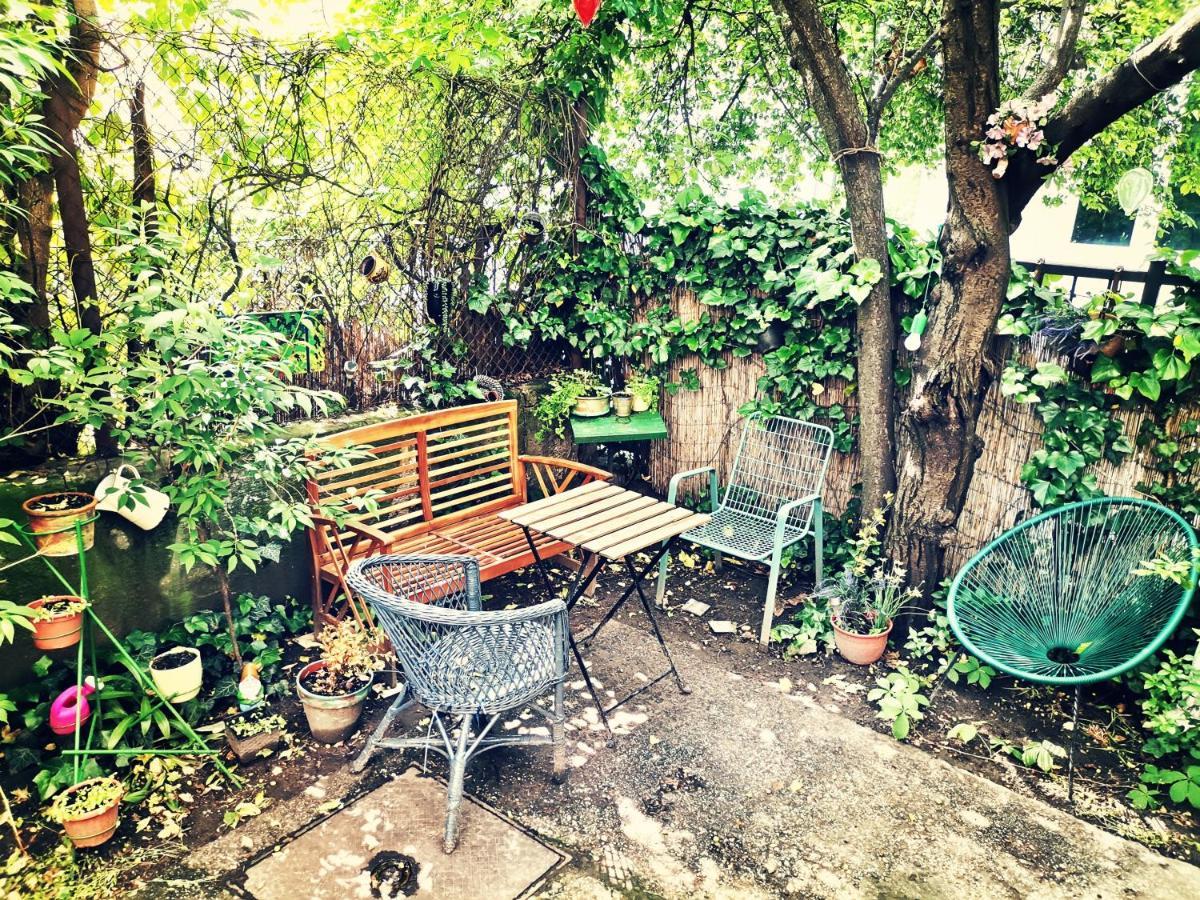 Flat In Historic Villa With Your Own Private Garden, Near City Park Budapesta Exterior foto