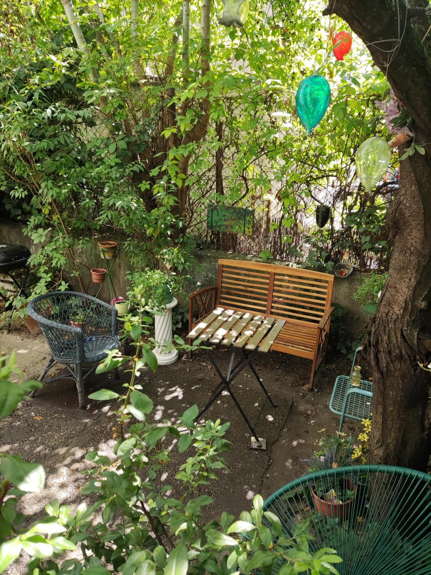 Flat In Historic Villa With Your Own Private Garden, Near City Park Budapesta Exterior foto